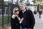 Amsterdam 11 november 2023
Damian v d Vaart in Ajax O18 tegen fc Den Haag op de toekomst. Zijn moeder Sylvie Meis en vriend Wim Beelen zijn aanwezig.