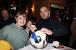 IJsselstin 27 november 2023
Boekpresentatie Glenn Helder . Wesley Sneijder krijgt het eerste exemplaar.