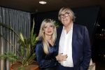 Hilversum 21 november 2024
Nicole Buch presenteert event over haar man Menno Buch bij beeld en geluid . Erland Galjaard en Bert v d Veer spreken ook . Bert v d Veer met partner