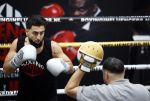 Hoofddorp 25 november 2024
Training Boxing influencers met oa Dave Roelvink Bravo Mark Schaaf  Geraldo Holzken Niek Holzken Roy  Meyer Goudtje Oussama Ahammoud Boer Ayoub en Sem v Dijk . Monica Geuze en Kaj Gorgels presenteren het .