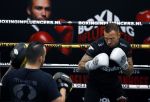Hoofddorp 25 november 2024
Training Boxing influencers met oa Dave Roelvink Bravo Mark Schaaf  Geraldo Holzken Niek Holzken Roy  Meyer Goudtje Oussama Ahammoud Boer Ayoub en Sem v Dijk . Monica Geuze en Kaj Gorgels presenteren het .