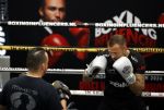 Hoofddorp 25 november 2024
Training Boxing influencers met oa Dave Roelvink Bravo Mark Schaaf  Geraldo Holzken Niek Holzken Roy  Meyer Goudtje Oussama Ahammoud Boer Ayoub en Sem v Dijk . Monica Geuze en Kaj Gorgels presenteren het .