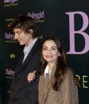 Amsterdam 25 november 2024
Premiere Babygirl in Tuschinski . Halina Reijn is de producente. Georgina Vernbaan met ....
