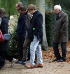 Amsterdam 8 november 2024
Herdenkingsdienst en begrafenis van Hans Kemna in stadsschouwburg en op Zorgvlied.