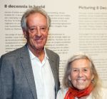 Amstelveen 14 november 2024
Opening expositie en boekpresentatie van 80 jaar Jeroen Krabbe in het Cobra Museum . Joop v d Ende overhandit het eerste boek . Vrouw Herma Krabbe zit op de eerste rij samen met zoon Jasper en Jacob Krabbe . hans v Willigenburg