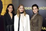 Amsterdam 4 november 2024
Premiere tegendraads in Tuschinski . Holly Brood Emma Josten en Barbara Sloesen