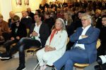 Amstelveen 14 november 2024
Opening expositie en boekpresentatie van 80 jaar Jeroen Krabbe in het Cobra Museum . Joop v d Ende overhandit het eerste boek . Vrouw Herma Krabbe zit op de eerste rij samen met zoon Jasper en Jacob Krabbe .