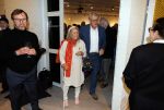 Amstelveen 14 november 2024
Opening expositie en boekpresentatie van 80 jaar Jeroen Krabbe in het Cobra Museum . Joop v d Ende overhandit het eerste boek . Vrouw Herma Krabbe zit op de eerste rij samen met zoon Jasper en Jacob Krabbe .