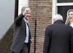 Amsterdam 29 november 2024
Fotouurtje Koninklijk huis met Koning Willem Alexander Koningin Maxima Prinses Amalia Prinses Alexia Prinses Ariane en hun hondje Mambo . De shoot vond plaats op het Begijnhof in het centrum van Amsterdam.