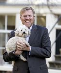 Amsterdam 29 november 2024
Fotouurtje Koninklijk huis met Koning Willem Alexander Koningin Maxima Prinses Amalia Prinses Alexia Prinses Ariane en hun hondje Mambo . De shoot vond plaats op het Begijnhof in het centrum van Amsterdam.