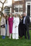 Amsterdam 29 november 2024
Fotouurtje Koninklijk huis met Koning Willem Alexander Koningin Maxima Prinses Amalia Prinses Alexia Prinses Ariane en hun hondje Mambo . De shoot vond plaats op het Begijnhof in het centrum van Amsterdam.