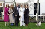 Amsterdam 29 november 2024
Fotouurtje Koninklijk huis met Koning Willem Alexander Koningin Maxima Prinses Amalia Prinses Alexia Prinses Ariane en hun hondje Mambo . De shoot vond plaats op het Begijnhof in het centrum van Amsterdam.