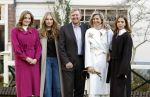 Amsterdam 29 november 2024
Fotouurtje Koninklijk huis met Koning Willem Alexander Koningin Maxima Prinses Amalia Prinses Alexia Prinses Ariane en hun hondje Mambo . De shoot vond plaats op het Begijnhof in het centrum van Amsterdam.