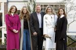 Amsterdam 29 november 2024
Fotouurtje Koninklijk huis met Koning Willem Alexander Koningin Maxima Prinses Amalia Prinses Alexia Prinses Ariane en hun hondje Mambo . De shoot vond plaats op het Begijnhof in het centrum van Amsterdam.