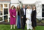 Amsterdam 29 november 2024
Fotouurtje Koninklijk huis met Koning Willem Alexander Koningin Maxima Prinses Amalia Prinses Alexia Prinses Ariane en hun hondje Mambo . De shoot vond plaats op het Begijnhof in het centrum van Amsterdam.