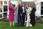 Amsterdam 29 november 2024
Fotouurtje Koninklijk huis met Koning Willem Alexander Koningin Maxima Prinses Amalia Prinses Alexia Prinses Ariane en hun hondje Mambo . De shoot vond plaats op het Begijnhof in het centrum van Amsterdam.