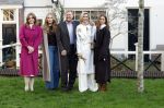 Amsterdam 29 november 2024
Fotouurtje Koninklijk huis met Koning Willem Alexander Koningin Maxima Prinses Amalia Prinses Alexia Prinses Ariane en hun hondje Mambo . De shoot vond plaats op het Begijnhof in het centrum van Amsterdam.
