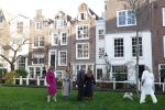 Amsterdam 29 november 2024
Fotouurtje Koninklijk huis met Koning Willem Alexander Koningin Maxima Prinses Amalia Prinses Alexia Prinses Ariane en hun hondje Mambo . De shoot vond plaats op het Begijnhof in het centrum van Amsterdam.