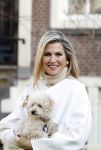 Amsterdam 29 november 2024
Fotouurtje Koninklijk huis met Koning Willem Alexander Koningin Maxima Prinses Amalia Prinses Alexia Prinses Ariane en hun hondje Mambo . De shoot vond plaats op het Begijnhof in het centrum van Amsterdam.