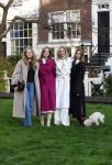 Amsterdam 29 november 2024
Fotouurtje Koninklijk huis met Koning Willem Alexander Koningin Maxima Prinses Amalia Prinses Alexia Prinses Ariane en hun hondje Mambo . De shoot vond plaats op het Begijnhof in het centrum van Amsterdam.