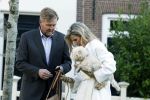 Amsterdam 29 november 2024
Fotouurtje Koninklijk huis met Koning Willem Alexander Koningin Maxima Prinses Amalia Prinses Alexia Prinses Ariane en hun hondje Mambo . De shoot vond plaats op het Begijnhof in het centrum van Amsterdam.