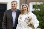 Amsterdam 29 november 2024
Fotouurtje Koninklijk huis met Koning Willem Alexander Koningin Maxima Prinses Amalia Prinses Alexia Prinses Ariane en hun hondje Mambo . De shoot vond plaats op het Begijnhof in het centrum van Amsterdam.