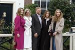 Amsterdam 29 november 2024
Fotouurtje Koninklijk huis met Koning Willem Alexander Koningin Maxima Prinses Amalia Prinses Alexia Prinses Ariane en hun hondje Mambo . De shoot vond plaats op het Begijnhof in het centrum van Amsterdam.