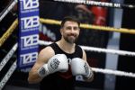 Hoofddorp 25 november 2024
Training Boxing influencers met oa Dave Roelvink Bravo Mark Schaaf  Geraldo Holzken Niek Holzken Roy  Meyer Goudtje Oussama Ahammoud Boer Ayoub en Sem v Dijk . Monica Geuze en Kaj Gorgels presenteren het .