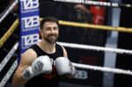 Hoofddorp 25 november 2024
Training Boxing influencers met oa Dave Roelvink Bravo Mark Schaaf  Geraldo Holzken Niek Holzken Roy  Meyer Goudtje Oussama Ahammoud Boer Ayoub en Sem v Dijk . Monica Geuze en Kaj Gorgels presenteren het .