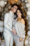 Amsterdam 29 november 2024
Babyshower Jennifer v Ooijen en haar partner Mart Hoogkamer bij het Pillows Hotel Maurits at the park. Jennifer is 8 maanden zwanger.