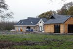Noordwijkerhout 23 november 2024
Martien en Erica Meiland bouwen hun nieuwe huis / villa met guesthouse en schuur. Het Huis van Maxime Meiland en Leroy Molkenboer is in aanbouw . De fundering is geplaatst . Ook Maxime heeft een guesthouse en een grote schuur.