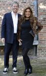 Broek en Waterland 26 oktober 2024
Douwe Bob en Anouk trouwen in de kerk van Broek en Waterland . Douwe arriveert met zijn zoontje op een paard bij de kerk. Patty Brard kwam met haar man Antoine