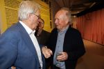 Amstelveen 14 november 2024
Opening expositie en boekpresentatie van 80 jaar Jeroen Krabbe in het Cobra Museum . Joop v d Ende overhandit het eerste boek . Vrouw Herma Krabbe zit op de eerste rij samen met zoon Jasper en Jacob Krabbe . Paul Haenen