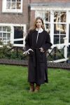 Amsterdam 29 november 2024
Fotouurtje Koninklijk huis met Koning Willem Alexander Koningin Maxima Prinses Amalia Prinses Alexia Prinses Ariane en hun hondje Mambo . De shoot vond plaats op het Begijnhof in het centrum van Amsterdam.