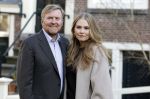 Amsterdam 29 november 2024
Fotouurtje Koninklijk huis met Koning Willem Alexander Koningin Maxima Prinses Amalia Prinses Alexia Prinses Ariane en hun hondje Mambo . De shoot vond plaats op het Begijnhof in het centrum van Amsterdam.