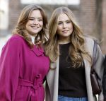 Amsterdam 29 november 2024
Fotouurtje Koninklijk huis met Koning Willem Alexander Koningin Maxima Prinses Amalia Prinses Alexia Prinses Ariane en hun hondje Mambo . De shoot vond plaats op het Begijnhof in het centrum van Amsterdam.