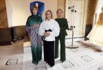 Soestdijk 20 november 2024
Prinses Margarita opent de tentoonstelling schitteren op Soestdijk . Patrick v Katwijk heeft de fotos gemaakt . Prinses Margarita  Maya Meijer-Bergmans en curator Nicole Uniquole