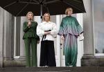 Soestdijk 20 november 2024
Prinses Margarita opent de tentoonstelling schitteren op Soestdijk . Patrick v Katwijk heeft de fotos gemaakt . Prinses Margarita  Maya Meijer-Bergmans en curator Nicole Uniquole