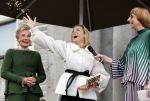 Soestdijk 20 november 2024
Prinses Margarita opent de tentoonstelling schitteren op Soestdijk . Patrick v Katwijk heeft de fotos gemaakt . Prinses Margarita  Maya Meijer-Bergmans en curator Nicole Uniquole