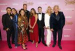 Amsterdam 22 oktober 2024
Premiere Gooische vrouwen in het DeLaMar theater. Rene Froger Natasja Froger Danny Froger Ann Dominique Wilten Maxime Froger Ruby Natascha Froger en partner Matthijs Timmermans