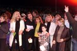Tilburg, 21 maart 2001
Nationale Boomplantdag

Sandra Reemer met het jongetje Jan Ren Schuman Marga Bult, Sjoukje smit en Marisca v Kolck

PETER SMULDERS BV