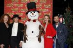Amsterdam 5 november 2024
Presentatie cast Santa Claus is comeing to town in het ziggo dome . Aanwezige cast Willemijn Verkaik Dominique v Hulst (Zangeres Do) Noortje Herlaar Buddy Vedder en Frank Lammers als kerstman .