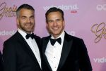 Amsterdam 22 oktober 2024
Premiere Gooische vrouwen in het DeLaMar theater. Sven Sauve met partner