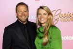 Amsterdam 22 oktober 2024
Premiere Gooische vrouwen in het DeLaMar theater. Tim Klijn met zijn vrouw