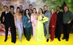 Amsterdam 3 december 2024
Premiere Wicked in Tuschinski. stemmencast met oa Jim Bakkum Vajen v d Bosch Gaia Aikman Cystine Carreon Kees Boot Freek Bartels Danique Graanoogst Pip Pellens Joey Schalker Carolina Dijkhuizewn en Tony Neef. Robbert Rodenburg presenteert de avond