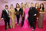 Amsterdam 22 oktober 2024
Premiere Gooische vrouwen in het DeLaMar theater. Yildiz Siskens met haar drag queens op de roze Loper
