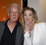 Amstelveen 176 november 2025
Premiere Hotel vol liefde in de schouwburg van Amstelveen . Albert Diks met verloofde Joyce