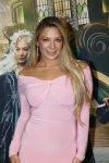Amsterdam 18 november 2025
Premiere Wicked in het deLaMar theater . Amber Delil en Dj hato