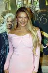 Amsterdam 18 november 2025
Premiere Wicked in het deLaMar theater . Amber Delil en Dj hato
