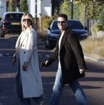 Wilnis 9 november 2025
Andre Hazes en zijn vriendin Noa Braaf vertrekken vanaf hun huis .